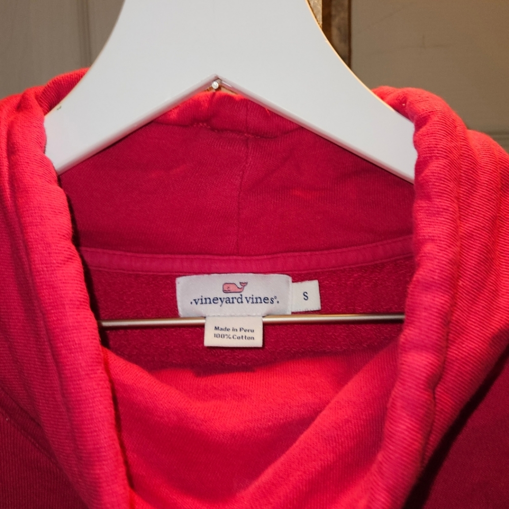 Vineyard Vines Pull Over Size Small - image 3